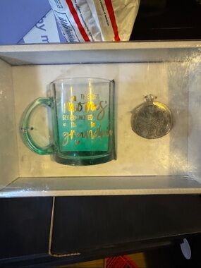 "The Best Moms Get Promoted to Grandma" Green Glass Mug with Gold Text